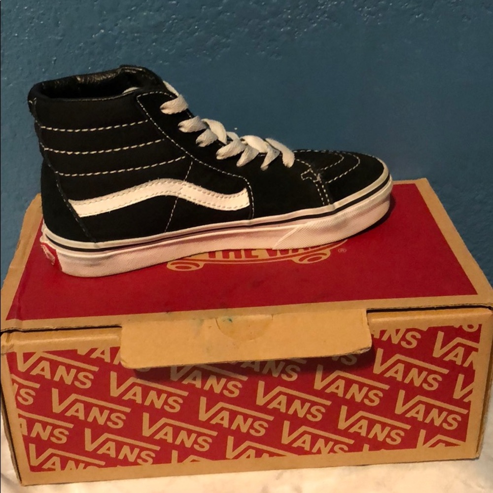 Kids Sk8-Hi vans